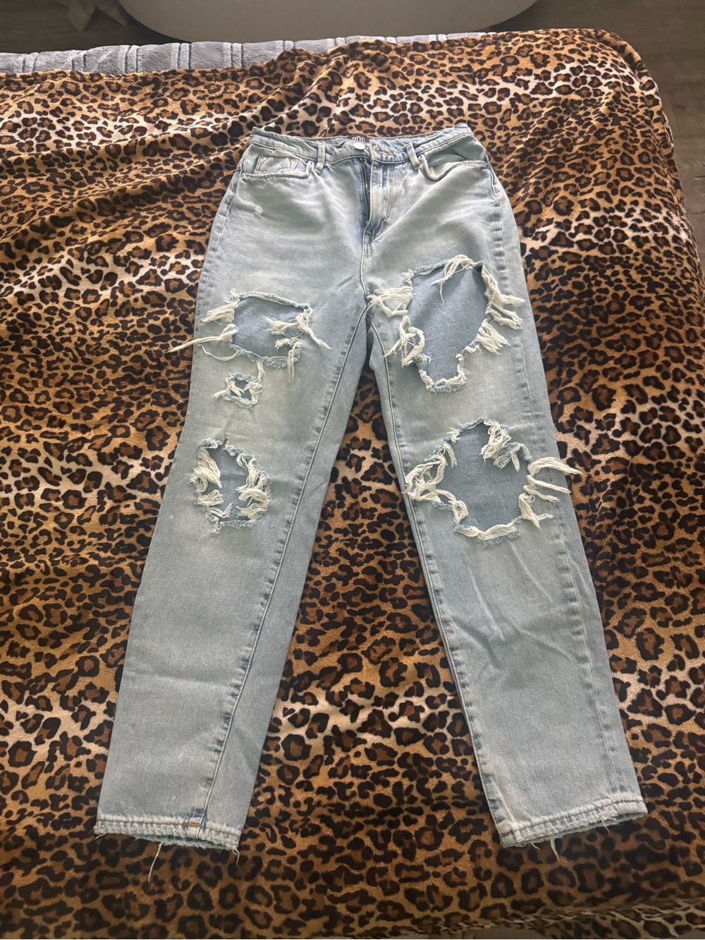 BDG Light Blue Ripped Women’s Jeans